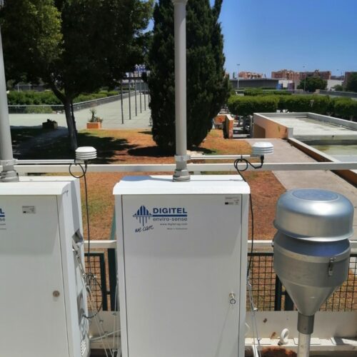 Digitel Low Volume Sampler on the roof of a Air Quality Station in Andalusia